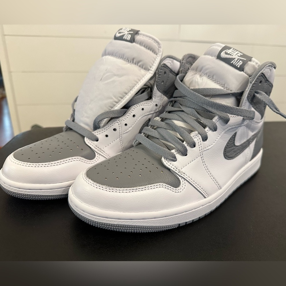 Air Jordan 1 Retro High OG - Stealth/White (9M/10.5W)